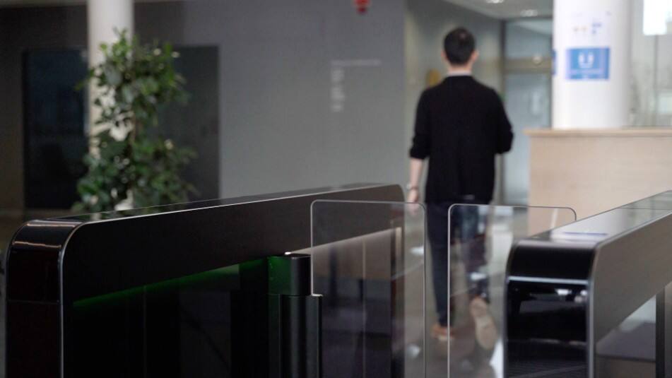 img_doors-turnstiles-carousel 8