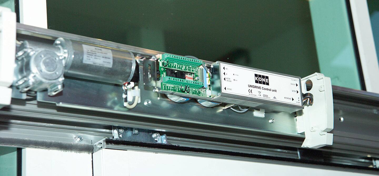 img_doors_unidrive-hero-1440x670