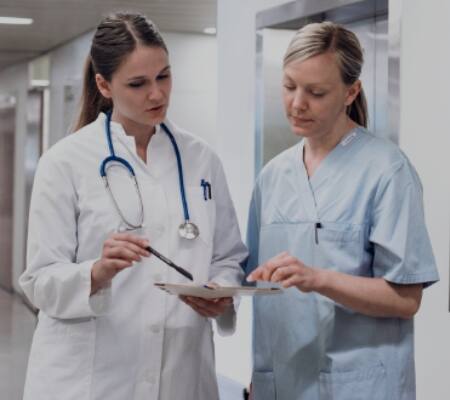 Gli ascensori intelligenti aiutano gli ospedali ad essere operativi 24/7