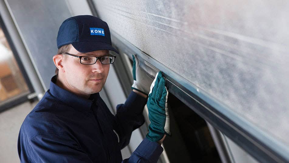 KONE maintenance solutions provide expert support for your automatic doors.