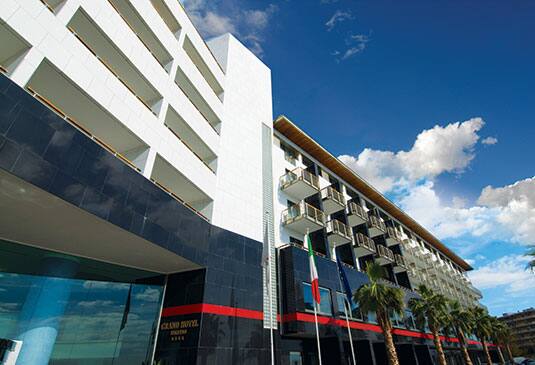 grand-hotel-salerno-carousel-1-535x365
