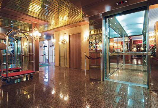 hotel-venezia-carousel-1-535x365