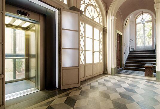 via-de-banchi-carousel-3-535x365