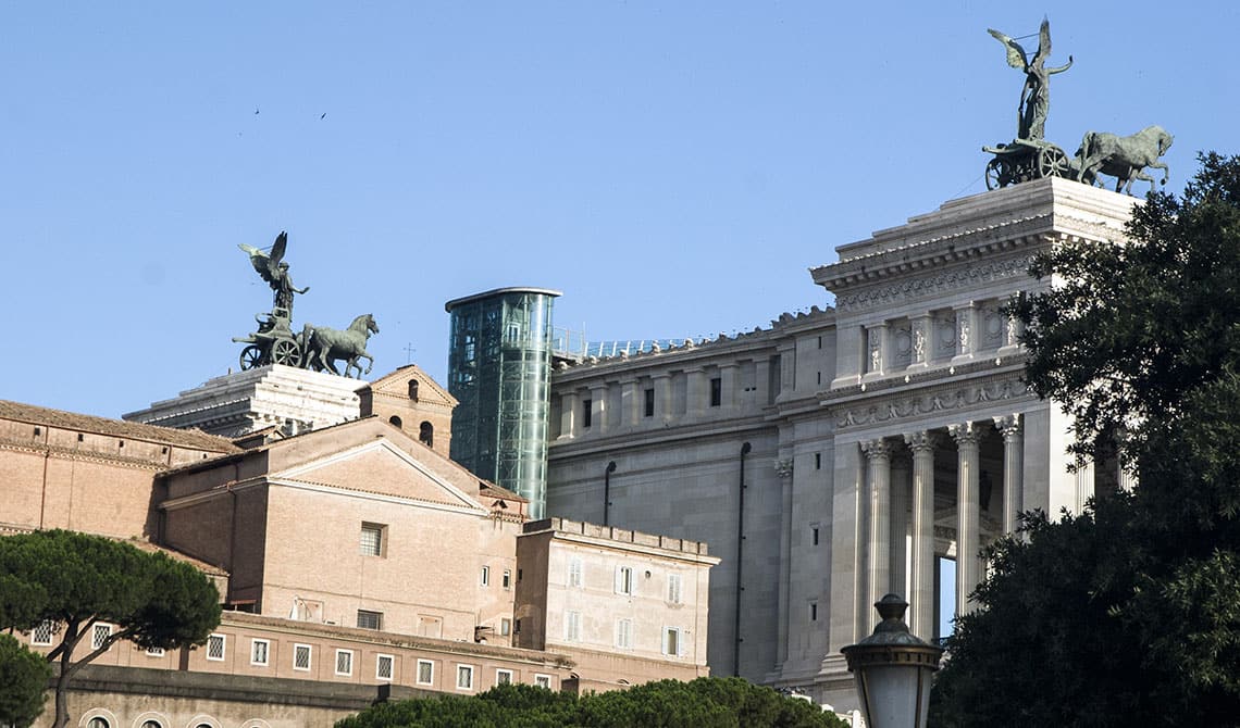 vittoriano hero